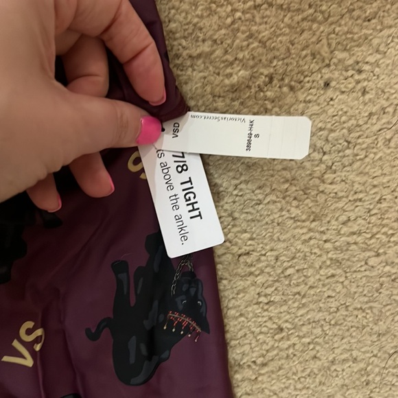 VS legging and sports bra set - Picture 5 of 6